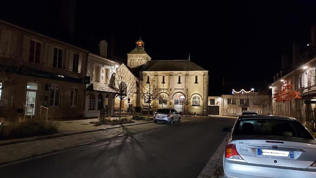 Les Gites Du Chateau Châteaumeillant Zewnętrze zdjęcie